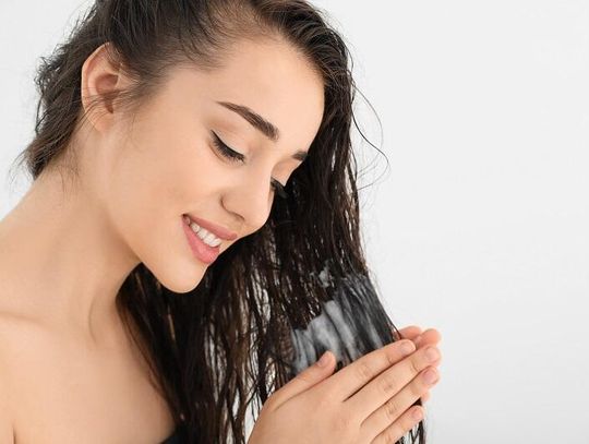 Psorisel Verdelove – szampon na łuszczycę z naturalnymi składnikami aktywnymi. Zobacz, jak działa