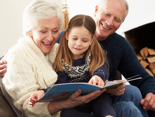 Święto naszych babć i dziadków. Jak sprawić im przyjemność?